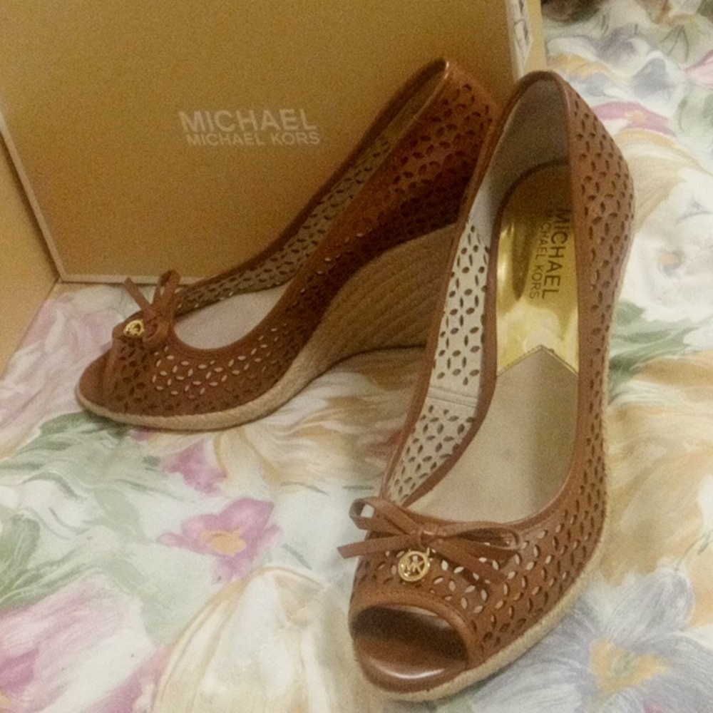 Michael kors wedges